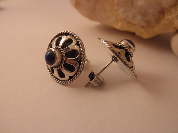 Sterling silver and Lapis lazuli earrings from India. Foto 3