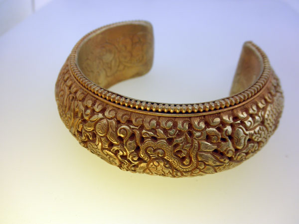 Antique traditional Tibetan bracelet.. Foto 3