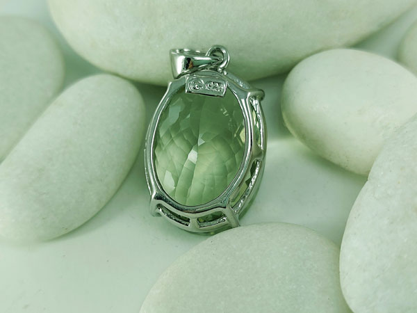 Green amethyst pendant.. Foto 3